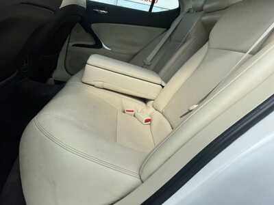 2010 Lexus IS, $10890. Photo 11