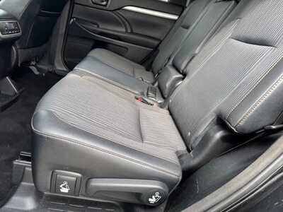 2014 Toyota Highlander, $13590. Photo 11