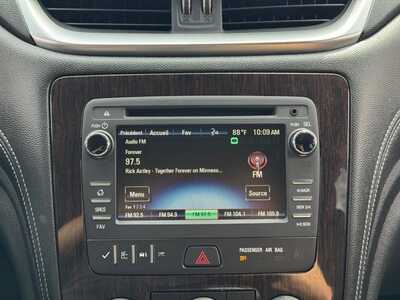 2016 Chevrolet Traverse, $10700. Photo 3