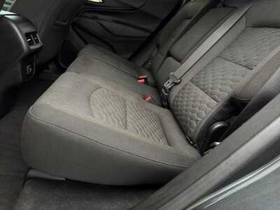2019 Chevrolet Equinox, $11990. Photo 11