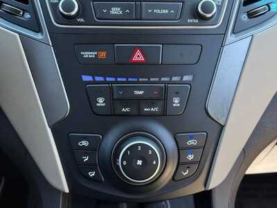 2018 Hyundai Santa Fe, $14990. Photo 12