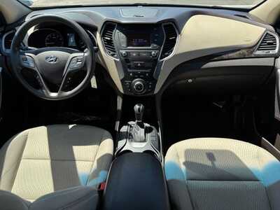 2018 Hyundai Santa Fe, $14990. Photo 7