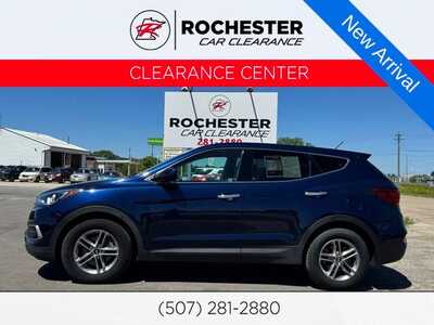 2018 Hyundai Santa Fe, $14990. Photo 1