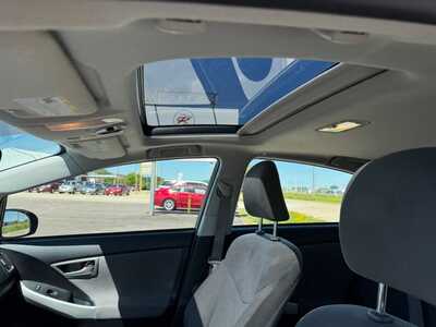 2013 Toyota Prius, $9790. Photo 10