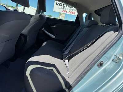 2013 Toyota Prius, $9790. Photo 11