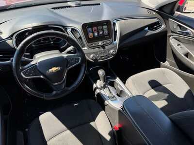 2016 Chevrolet Malibu, $8990. Photo 6