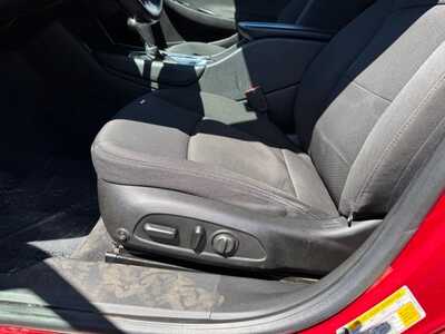 2016 Chevrolet Malibu, $8990. Photo 9