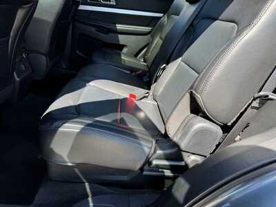 2017 Ford Explorer, $12990. Photo 11