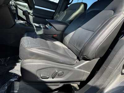 2017 Ford Explorer, $12990. Photo 9