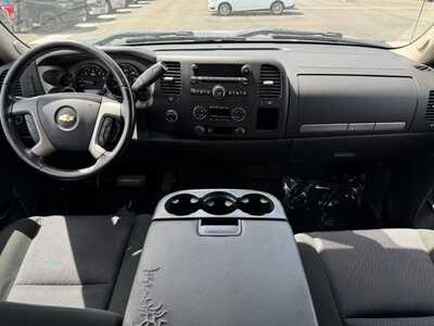 2012 Chevrolet 1500 Crew Cab, $8490. Photo 5