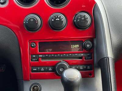 2006 Pontiac Solstice, $8990. Photo 3