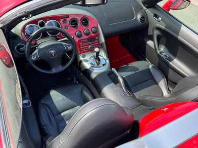2006 Pontiac Solstice, $8990. Photo 7