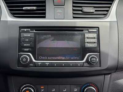 2018 Nissan Sentra, $9990. Photo 4