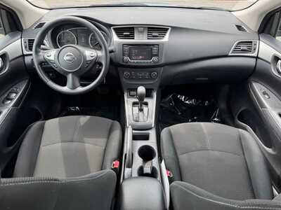 2018 Nissan Sentra, $9990. Photo 7