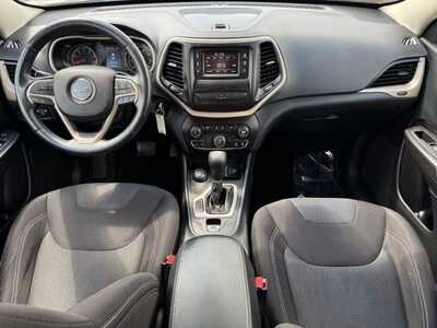 2015 Jeep Cherokee, $10990. Photo 11