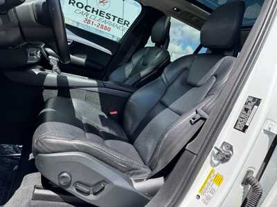 2017 Volvo XC90, $11990. Photo 5