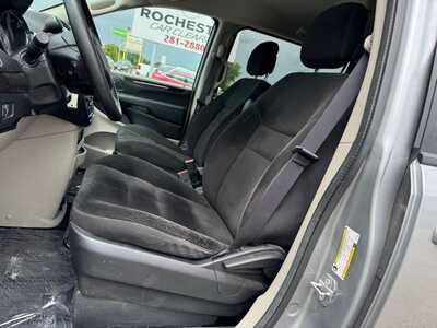 2018 Dodge Caravan, Grand, $10990. Photo 5