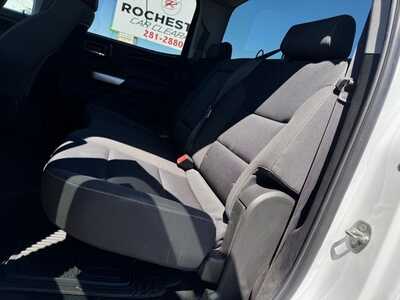 2015 Chevrolet 2500 Crew Cab, $27997. Photo 6