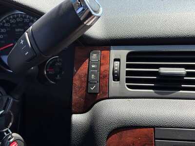 2011 Chevrolet Avalanche, $12990. Photo 12