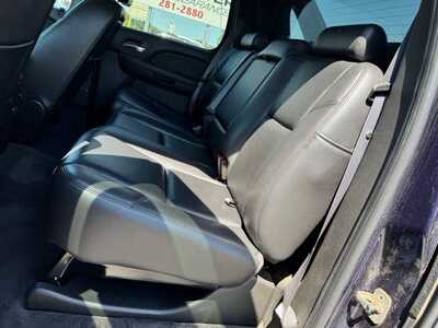 2011 Chevrolet Avalanche, $12990. Photo 7