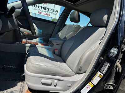 2011 Toyota Camry, $11490. Photo 4