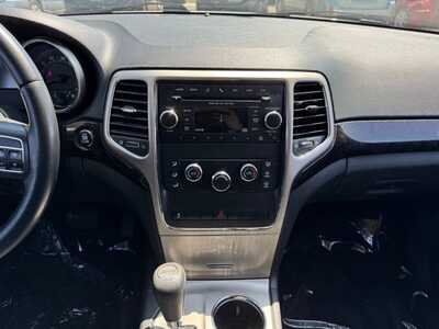 2012 Jeep Grand Cherokee, $7790. Photo 2