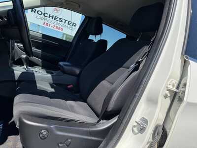 2012 Jeep Grand Cherokee, $7790. Photo 4