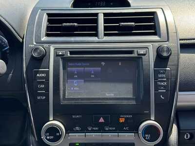 2014 Toyota Camry, $11790. Photo 3