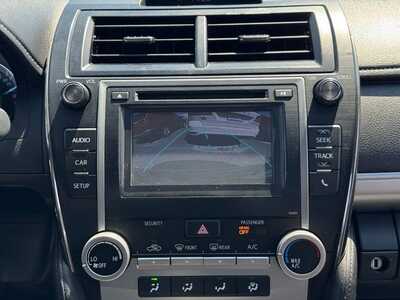 2014 Toyota Camry, $11790. Photo 4