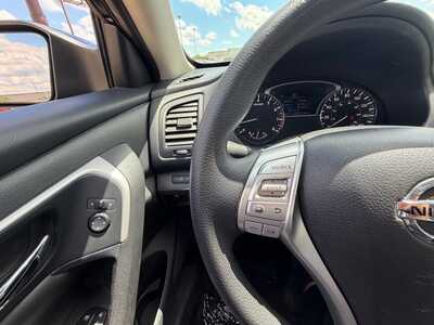2017 Nissan Altima, $7349. Photo 6