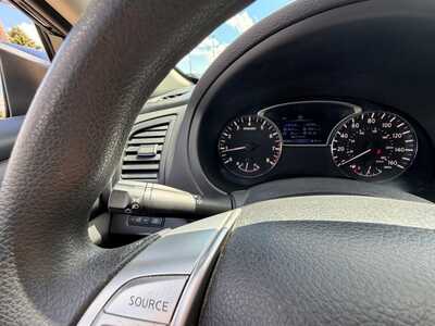 2017 Nissan Altima, $7349. Photo 8
