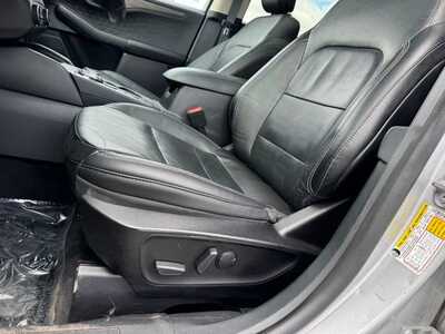 2020 Ford Escape, $13940. Photo 6