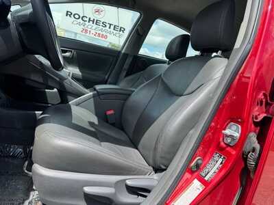 2010 Toyota Prius, $5590. Photo 5