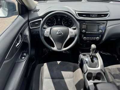 2015 Nissan Rogue, $12141. Photo 9