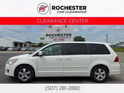 2010 Volkswagen Routan, $5500. Photo 1