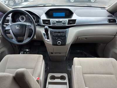 2012 Honda Odyssey, $9590. Photo 11