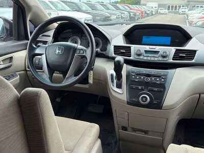 2012 Honda Odyssey, $9590. Photo 12