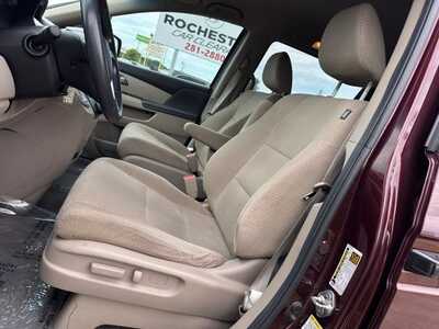 2012 Honda Odyssey, $9590. Photo 4