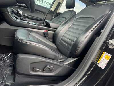 2015 Ford Edge, $10991. Photo 6