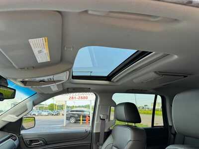 2017 GMC Yukon, $22490. Photo 8