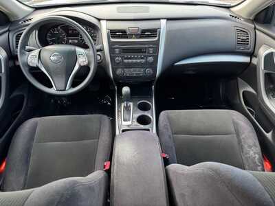 2013 Nissan Altima, $7490. Photo 10