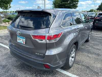 2015 Toyota Highlander, $13990. Photo 4
