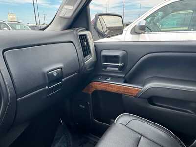 2017 Chevrolet 1500 Crew Cab, $19499. Photo 10