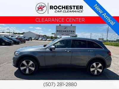 2019 Mercedes-Benz GLC-Class, $15390. Photo 1