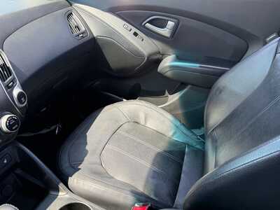 2012 Hyundai Tucson, $6990. Photo 10