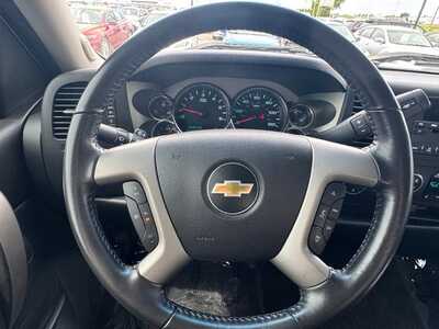 2013 Chevrolet 1500 Crew Cab, $15999. Photo 7