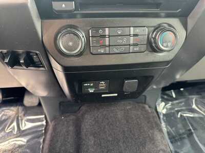 2015 Ford F150 Crew Cab, $20990. Photo 5