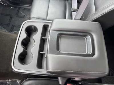 2015 Chevrolet 1500 Crew Cab, $20990. Photo 6