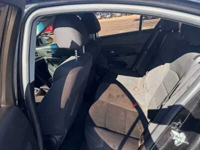 2015 Chevrolet Cruze, $7591. Photo 10
