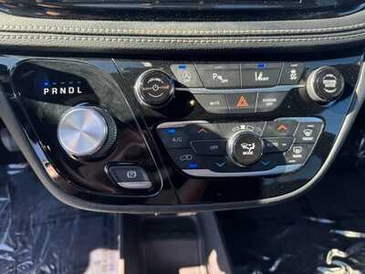 2021 Chrysler Pacifica, $16790. Photo 6